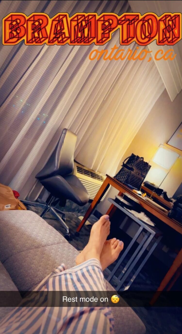 shipra goyal goyal feet 6