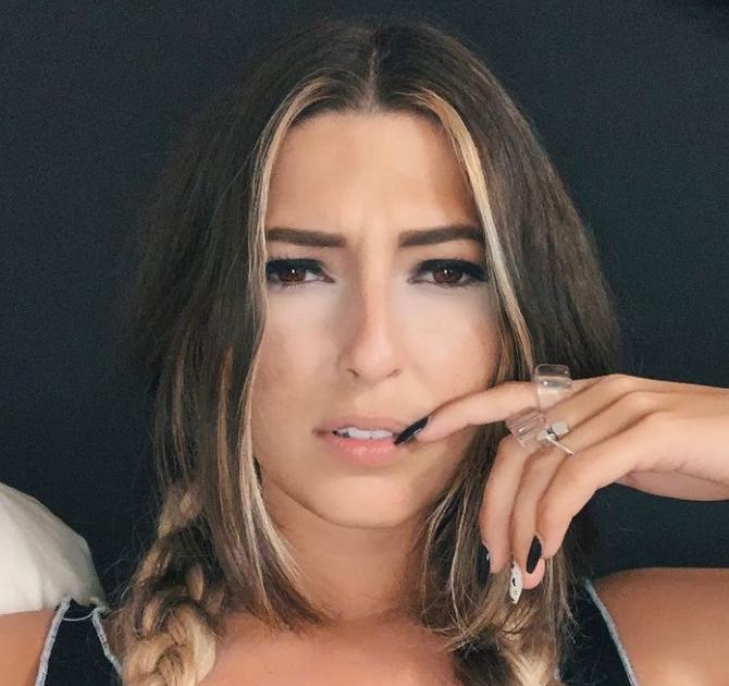 shira margalit feet 5