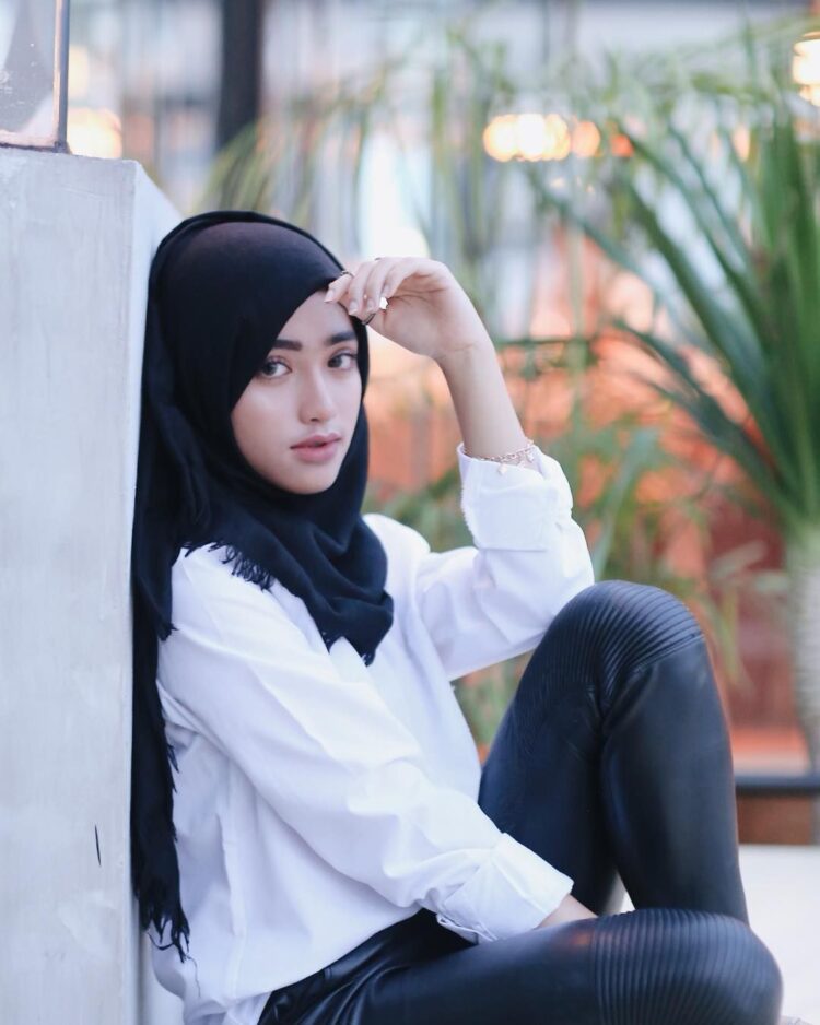 shirin al athrus feet 5