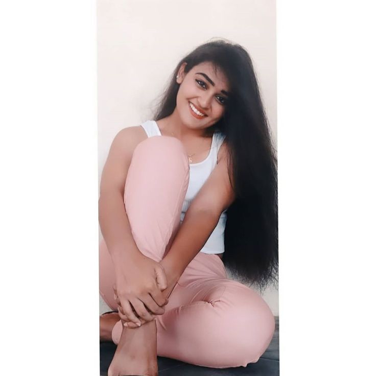 shirisha nayak feet 6