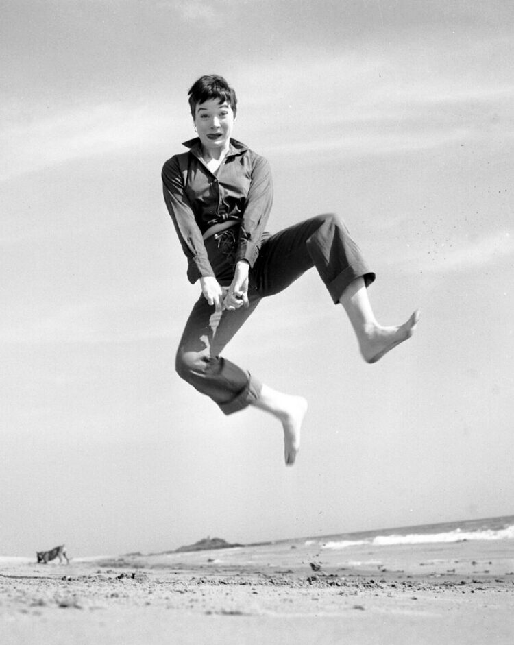 shirley maclaine feet 5