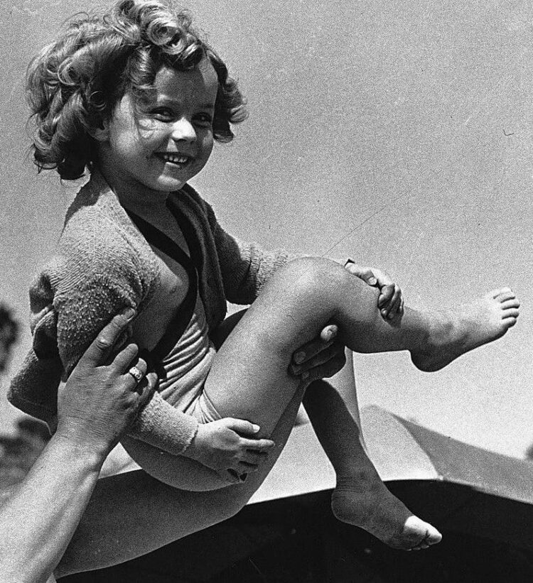 shirley temple feet 3