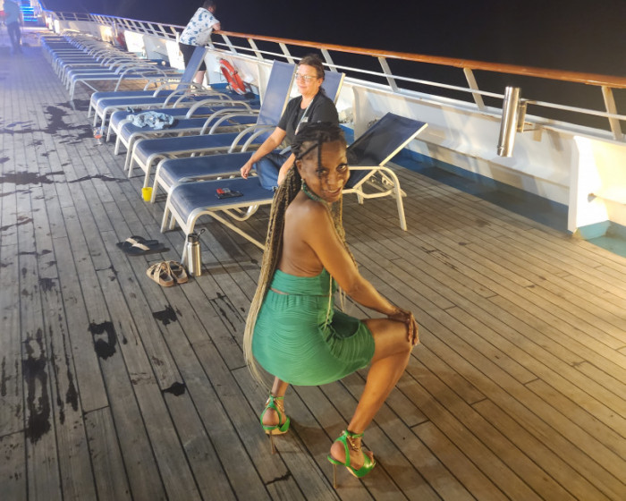 shirley walker feet