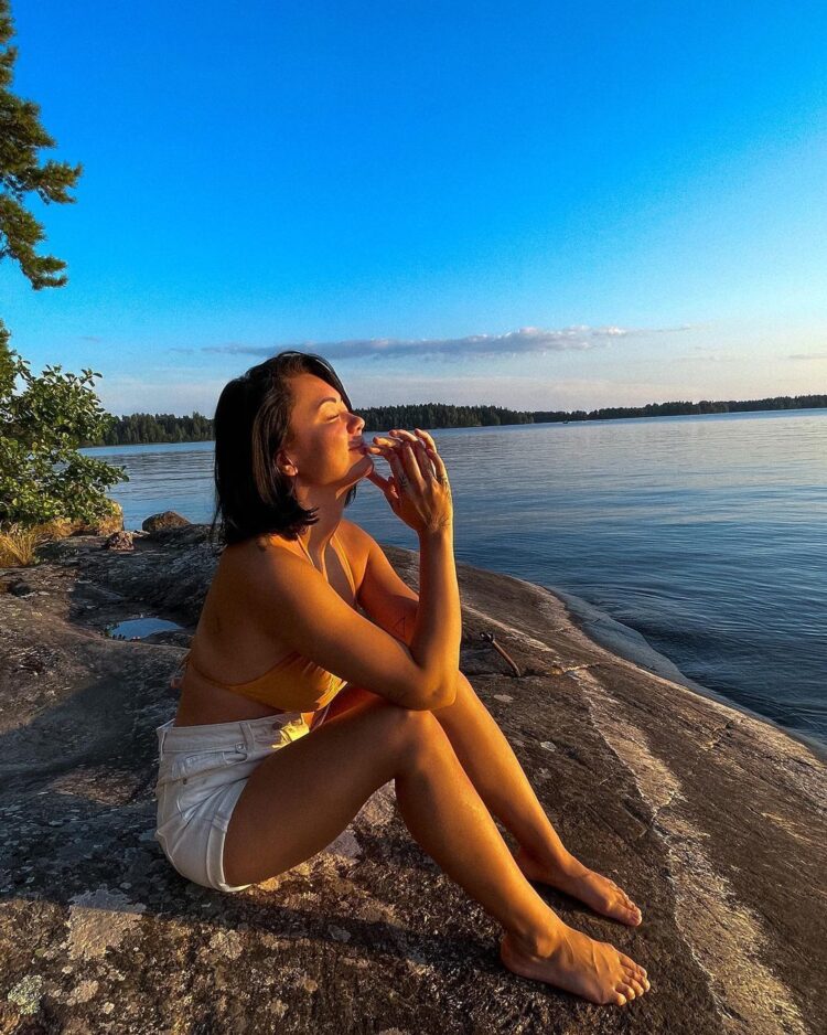 shirly karvinen feet 1