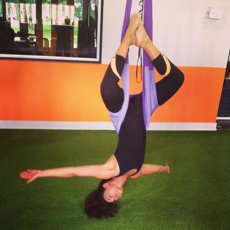 Shiva Negar Feet