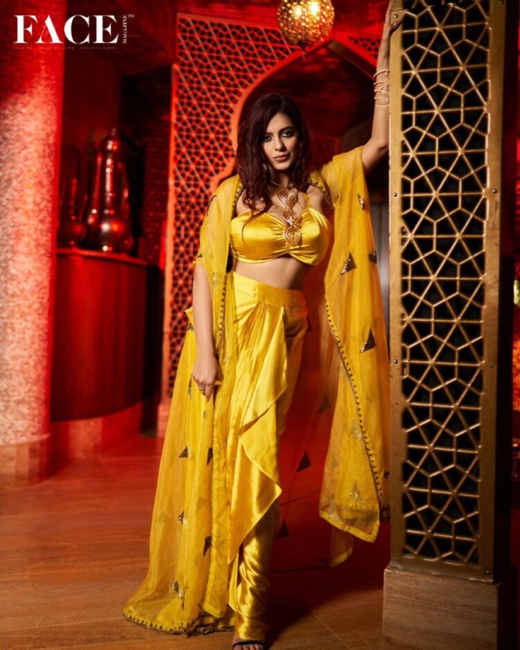 shivalika trikha feet 2