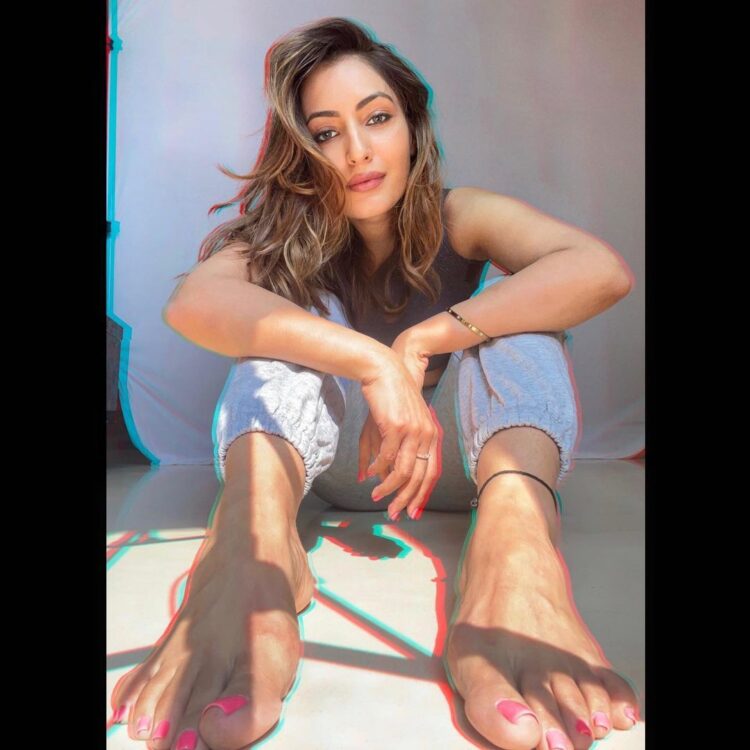 shivangi verma feet 2