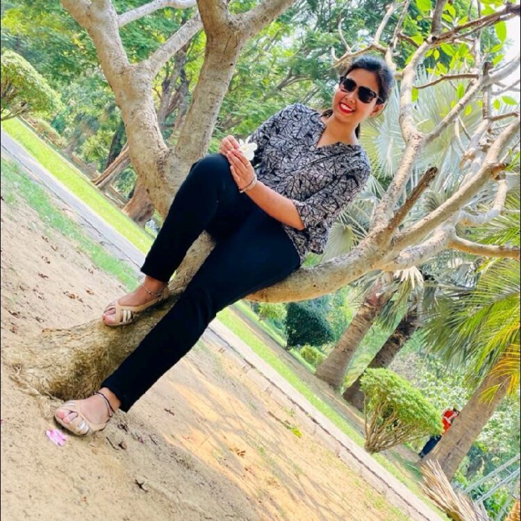 shivani kalra feet 1