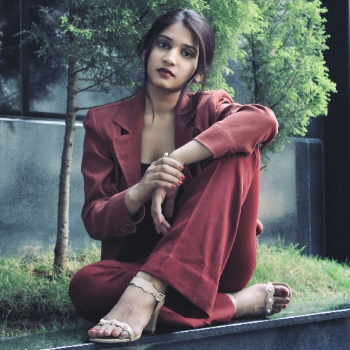 shivani patil feet 3