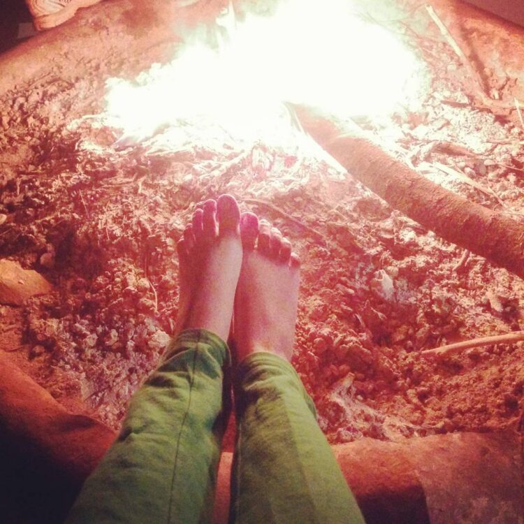 shivani rangole feet 3