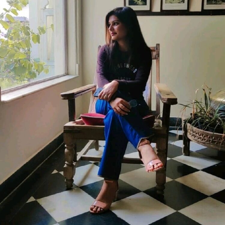 shivani sharma feet 5