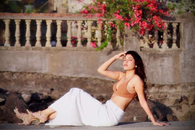 shivani singh feet 1