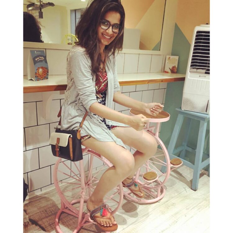 shivani tomar feet 1