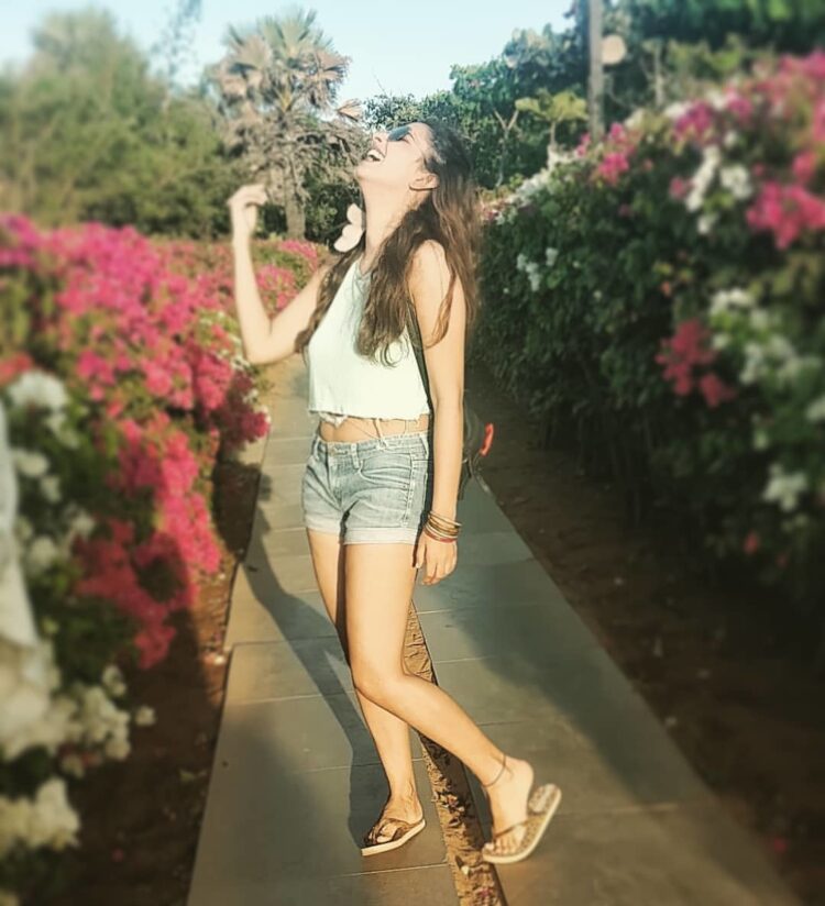 shivani tomar feet 5