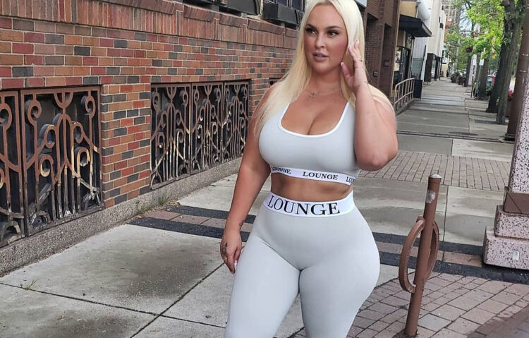 shoppingbagsara feet 4