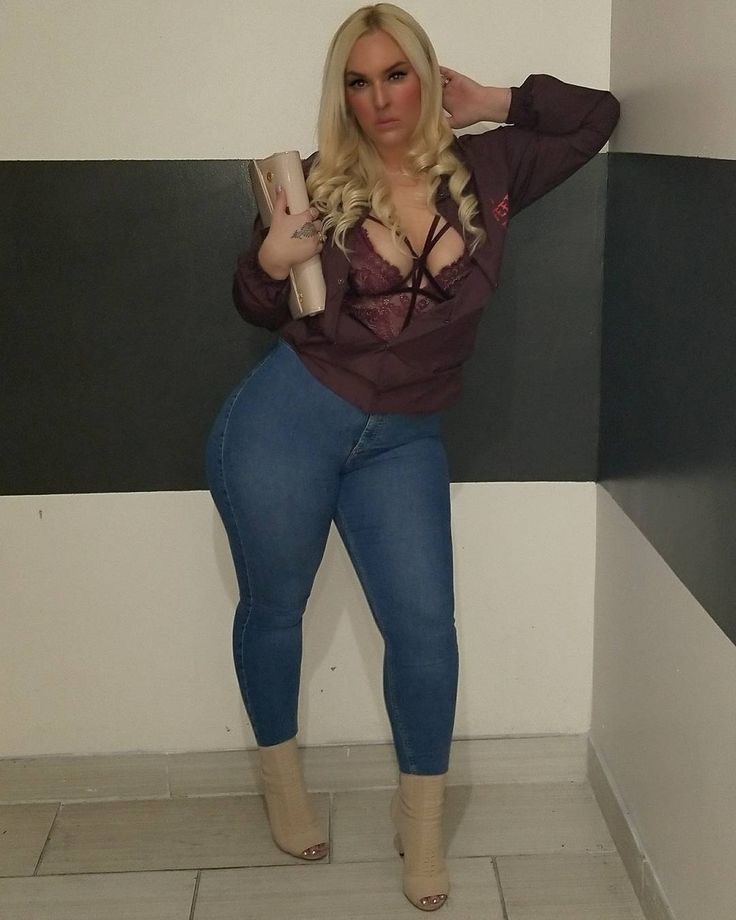 shoppingbagsara feet 5