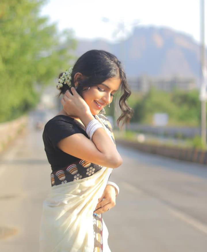 shraddha gangadhar pawar feet 2