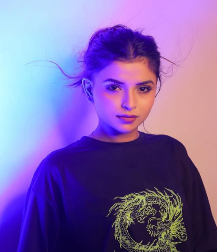 shraddha gangadhar pawar feet 4