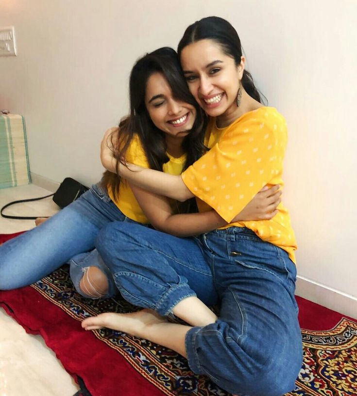 shraddha naik feet 1