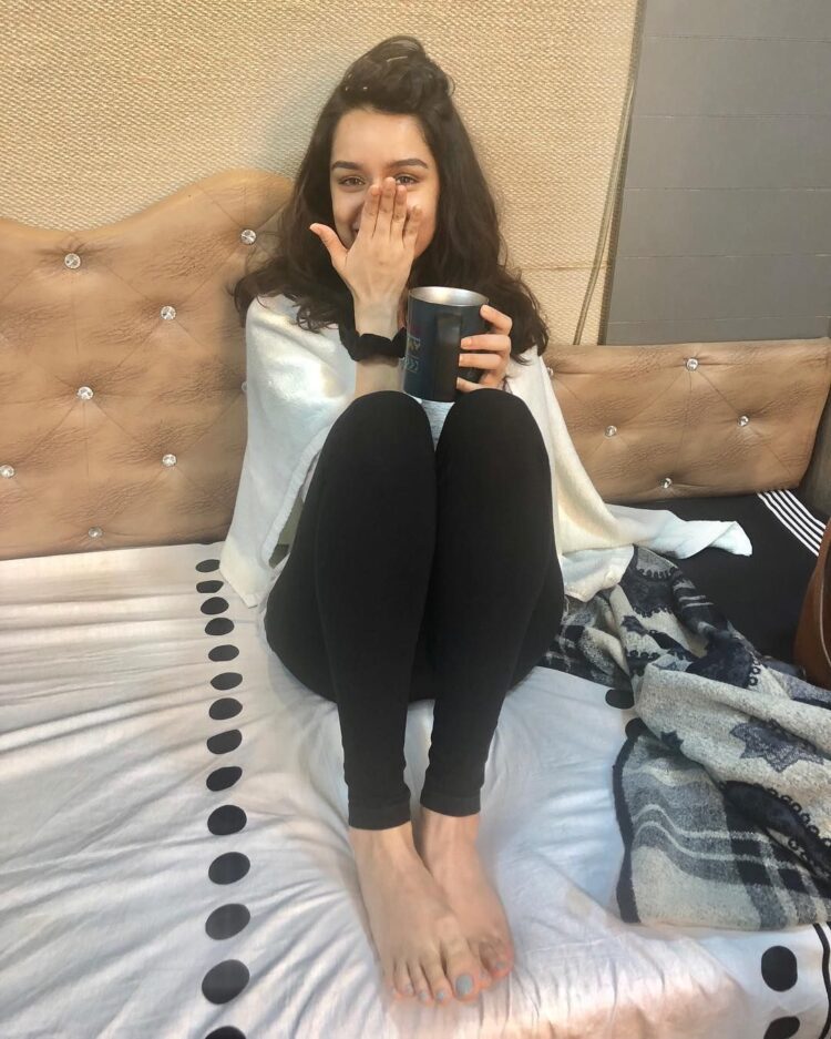 shraddha naik feet 3