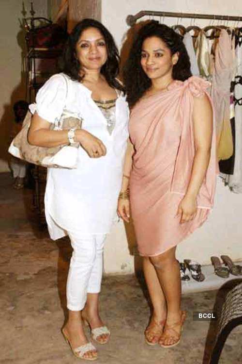 shraddha nigam feet 4