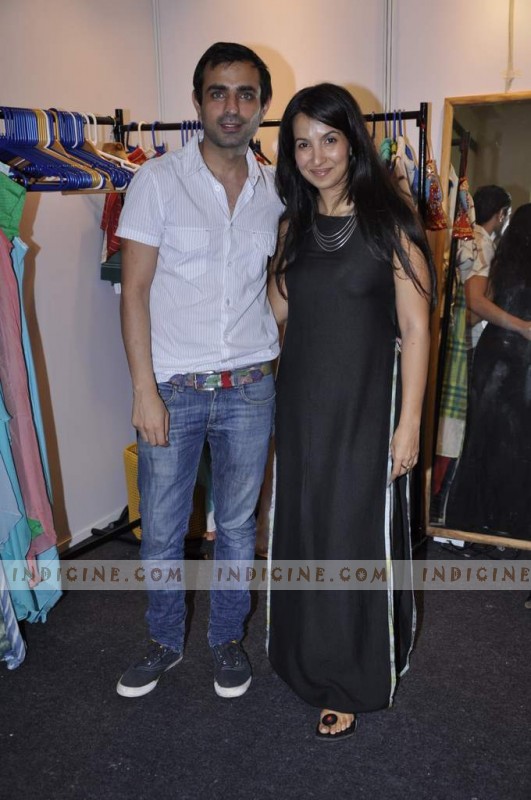 shraddha nigam feet 5