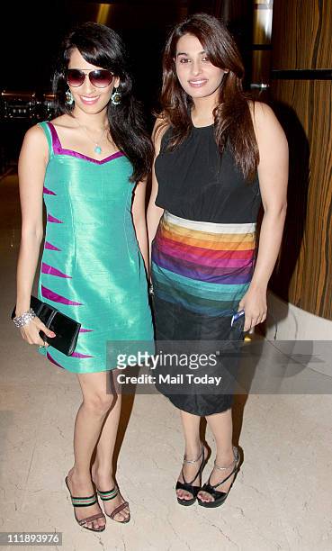 shraddha pandit feet 5