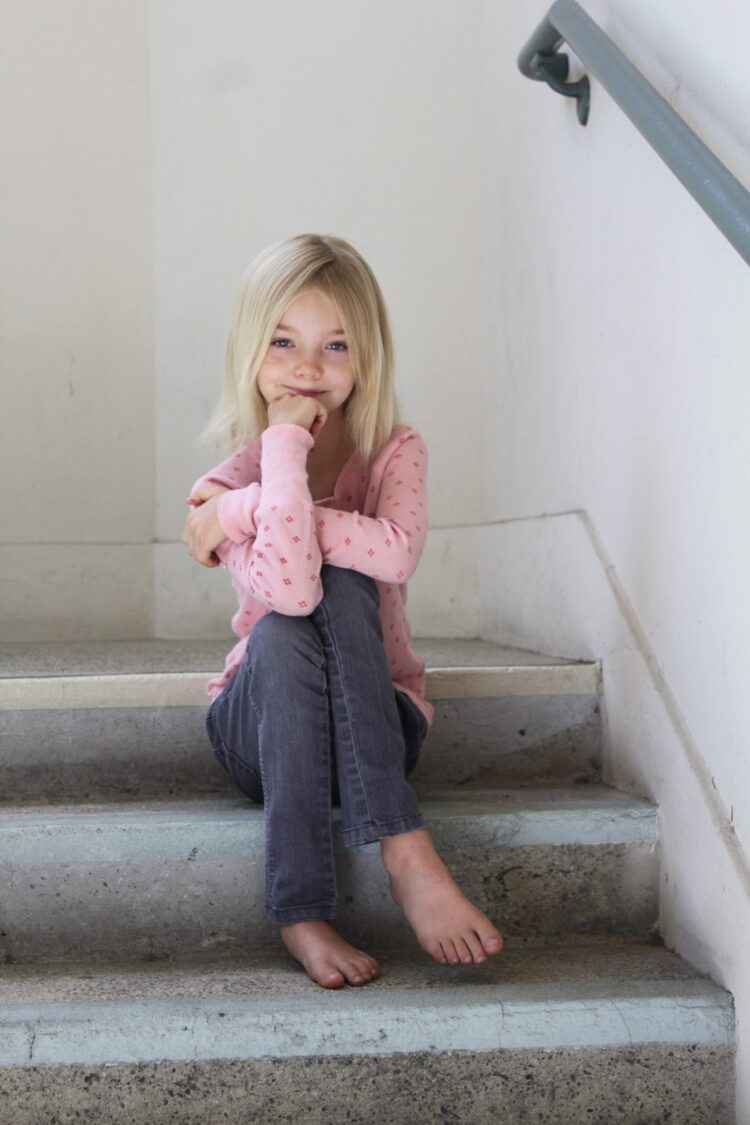 shree crooks feet scaled