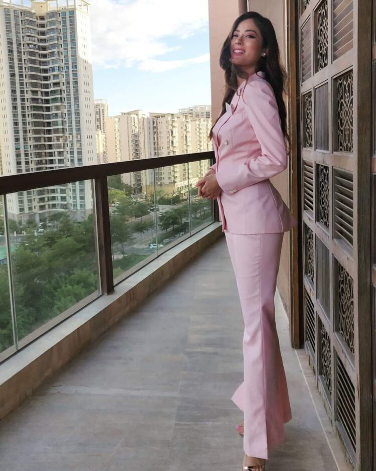 shrinkhala khatiwada feet 3