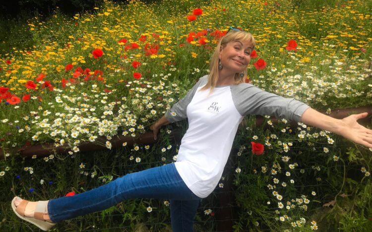 sian lloyd feet 5