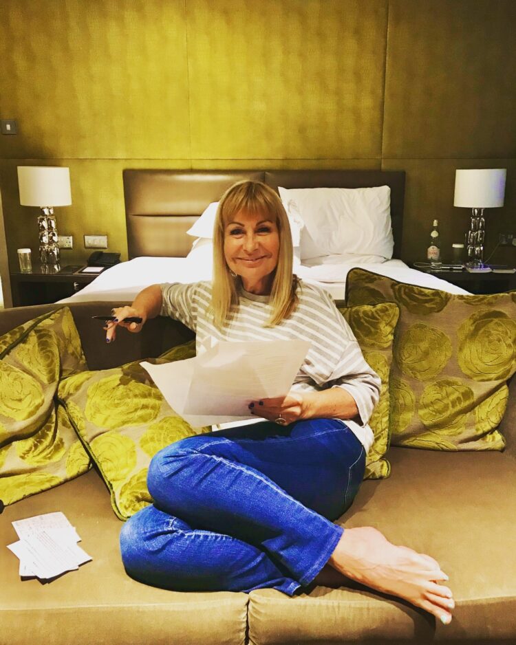 sian lloyd feet