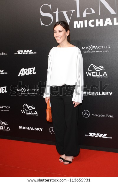 sibel kekilli feet 6