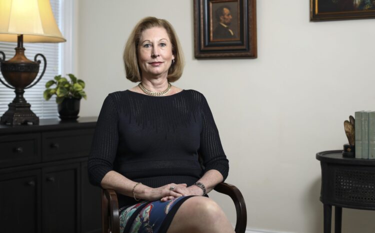 sidney powell feet 4 scaled