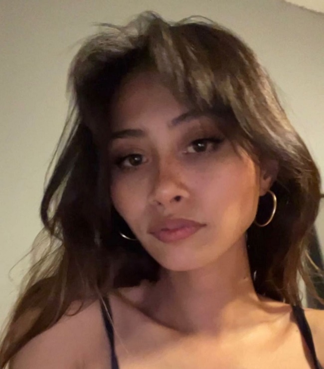 sienna decosta feet 1