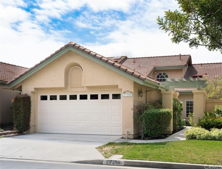 sienna decosta feet 5