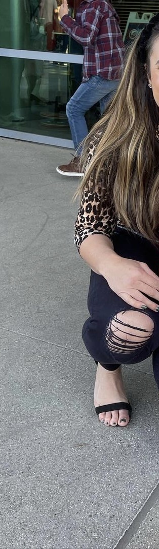 sierra dallas feet 2