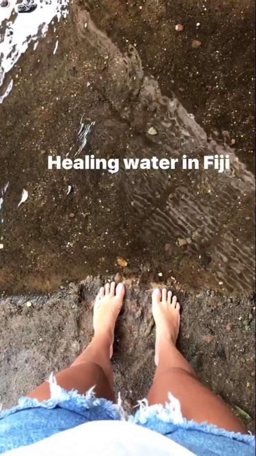 sierra dawn thomas feet 6