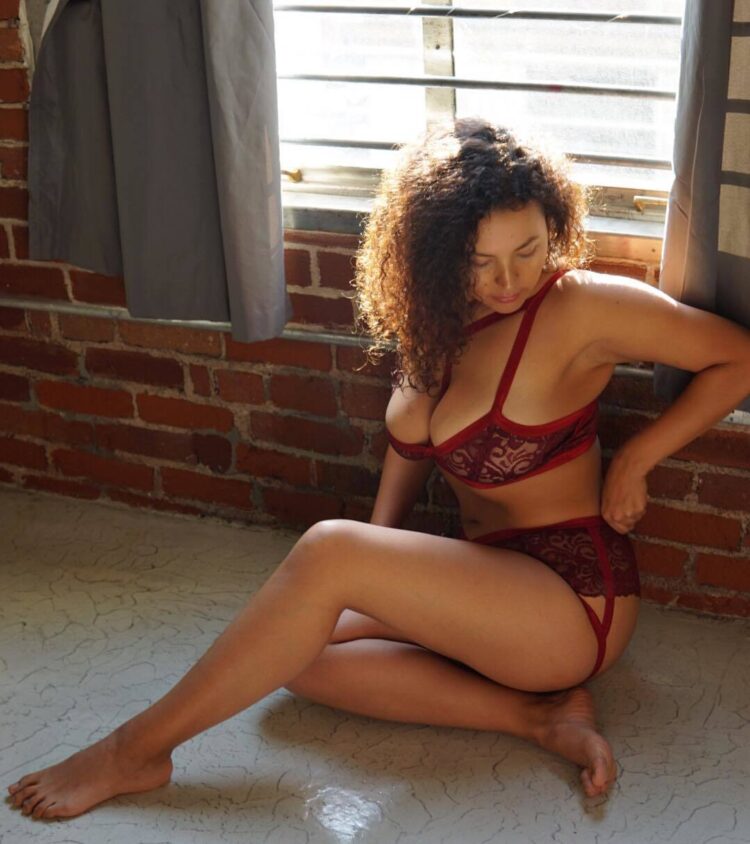 sierra santana feet 1