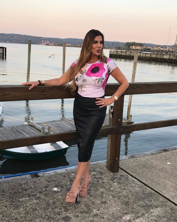 siggy flicker feet 3