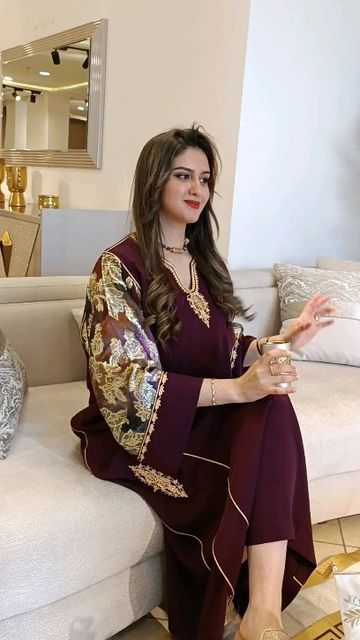 siham el habti feet 4