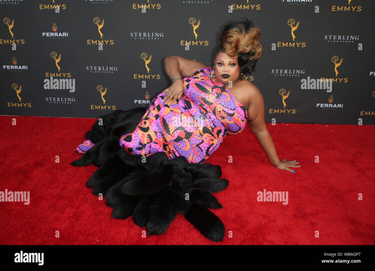 silky nutmeg ganache feet 2