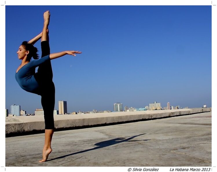 silvia gonzalez feet 5