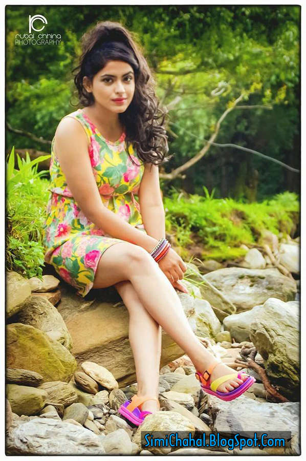 simi chahal feet 5