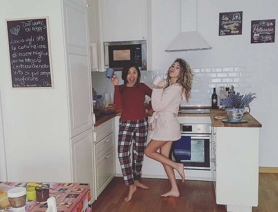 simona di bella feet 3