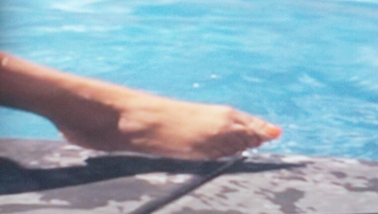 simone battle feet 1