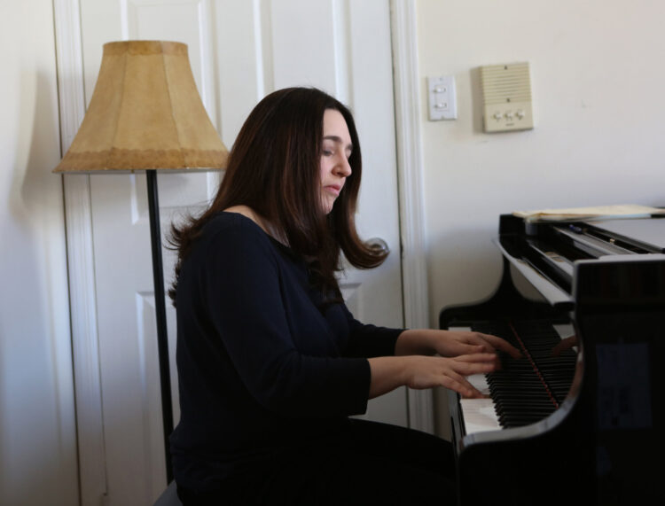 simone dinnerstein feet 5