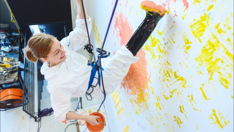 simone giertz feet 3