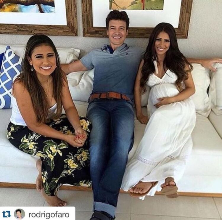 simone mendes feet 2