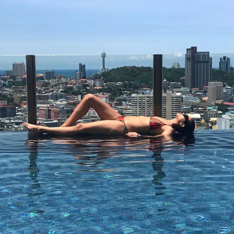 simone miller feet 2