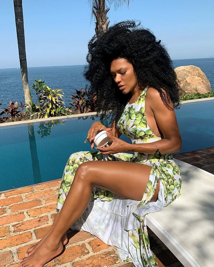 simone sampaio feet 1